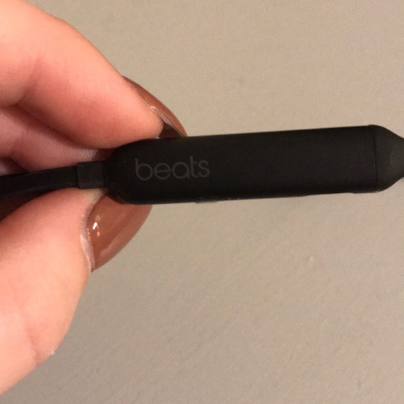 beats x - Picture 2 of 2